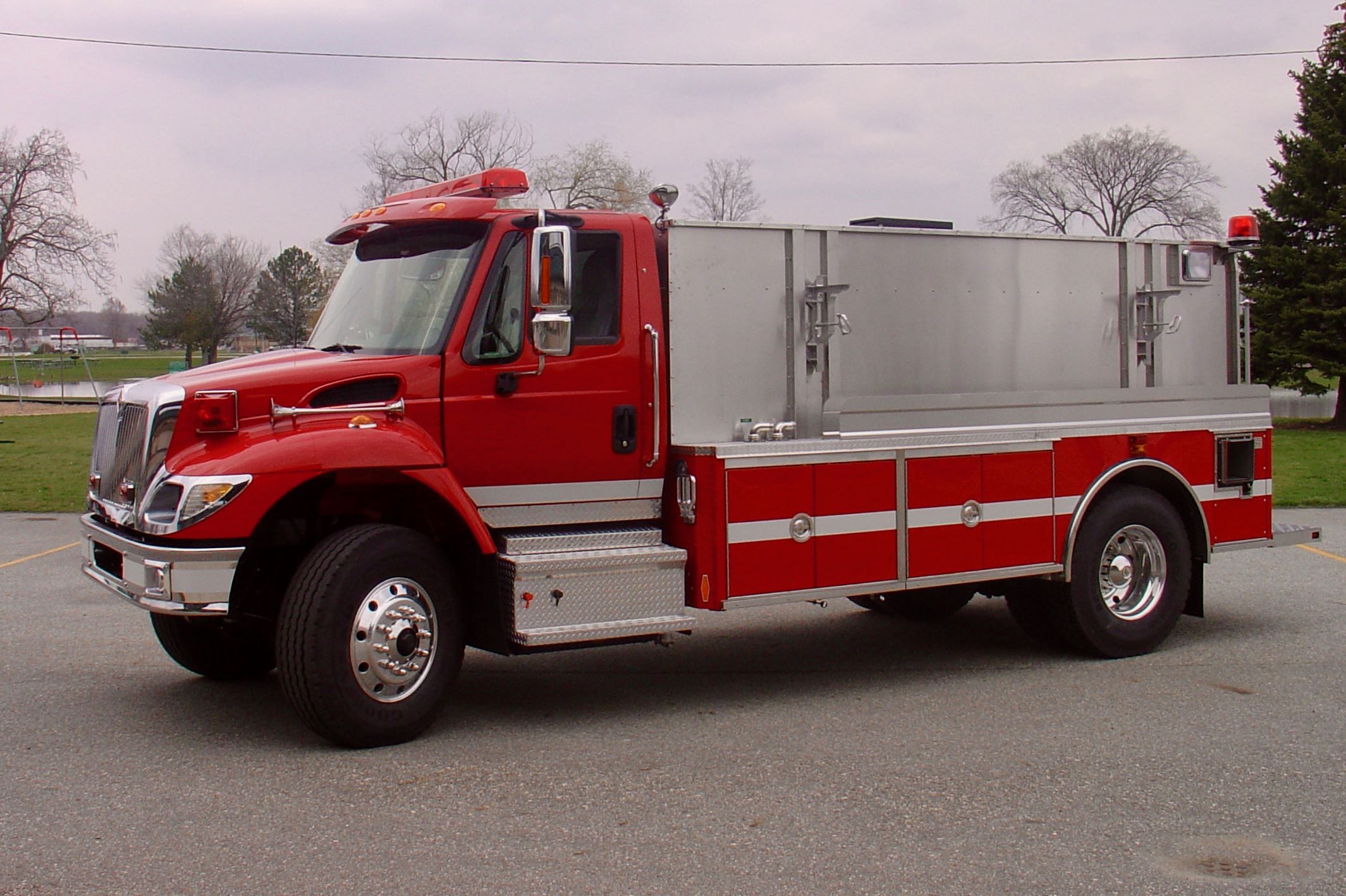 New Cumberland Volunteer Fire Deptartment, WV HME AhrensFox